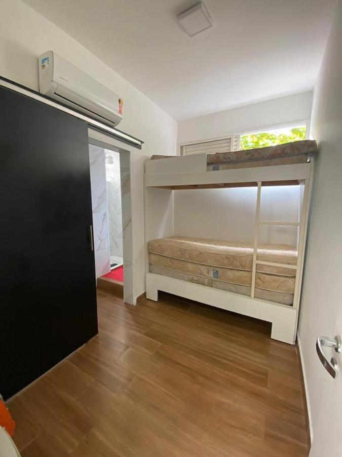 Apartamento Guaruja Pitangueiras 50 Metros Da Praia. Bagian luar foto