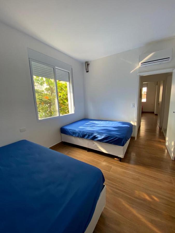 Apartamento Guaruja Pitangueiras 50 Metros Da Praia. Bagian luar foto
