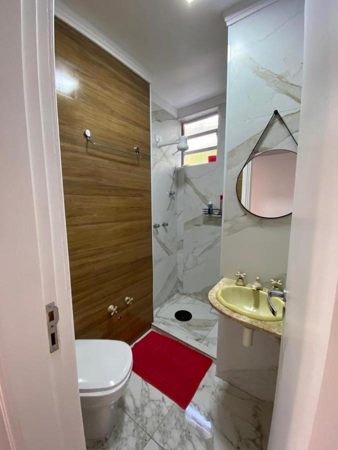 Apartamento Guaruja Pitangueiras 50 Metros Da Praia. Bagian luar foto